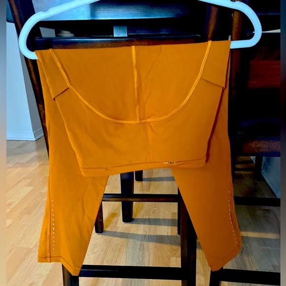 Swift speed high-rise crop 21 - Size 4 - Picture 1 of 9